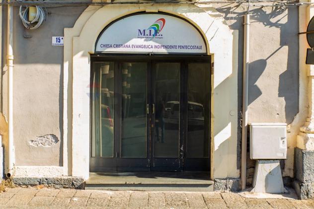 locale commerciale in affitto a Catania