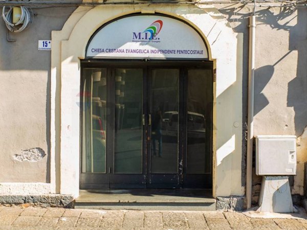negozio in affitto a Catania