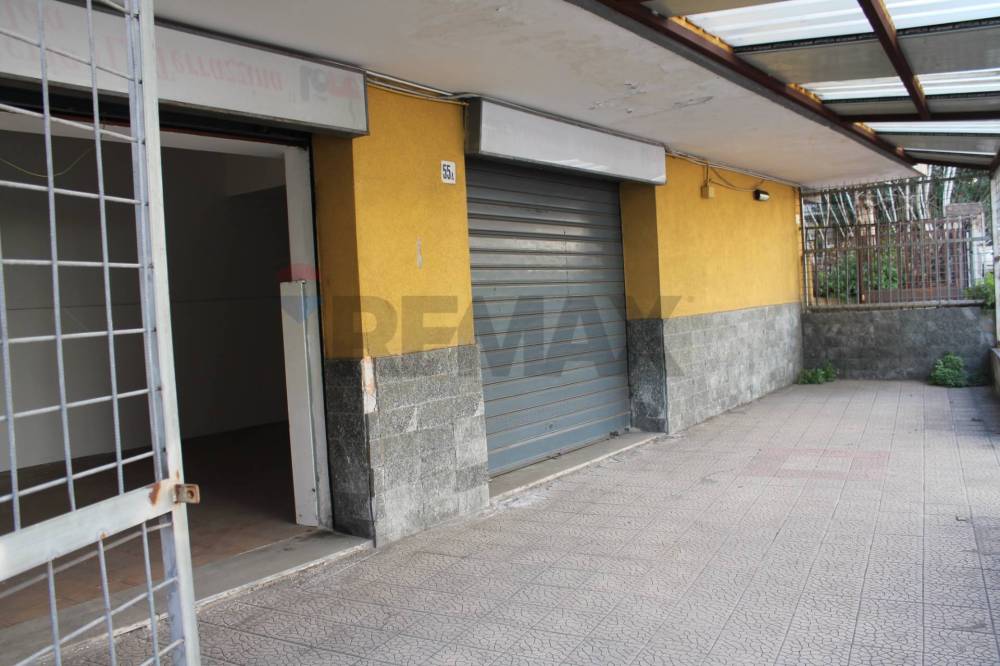 locale commerciale in affitto a Catania