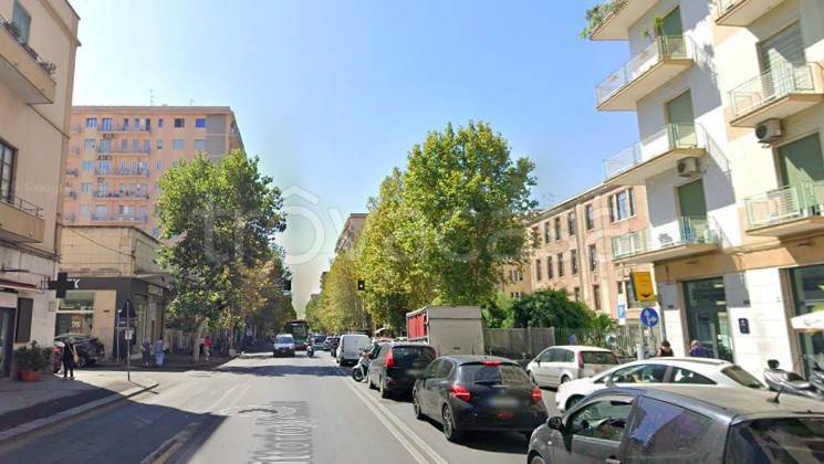 locale commerciale in affitto a Catania