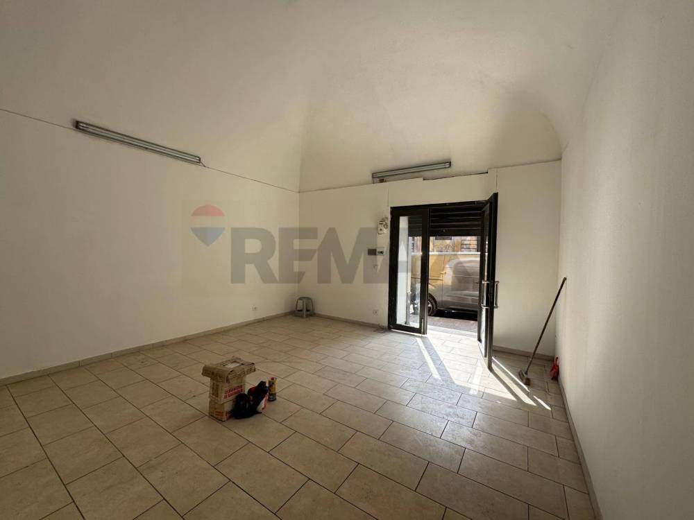 locale commerciale in affitto a Catania