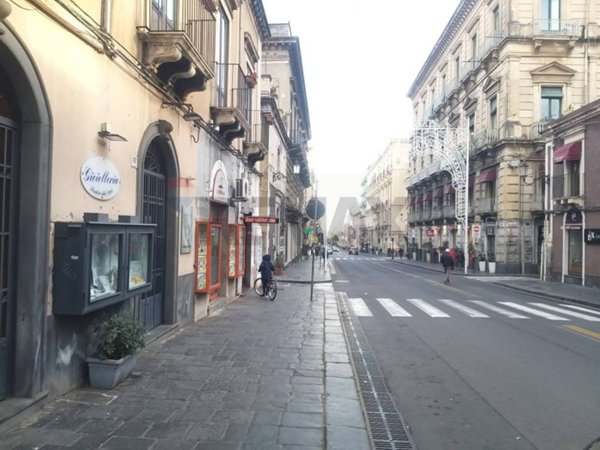 negozio in affitto a Catania in zona Centro Storico