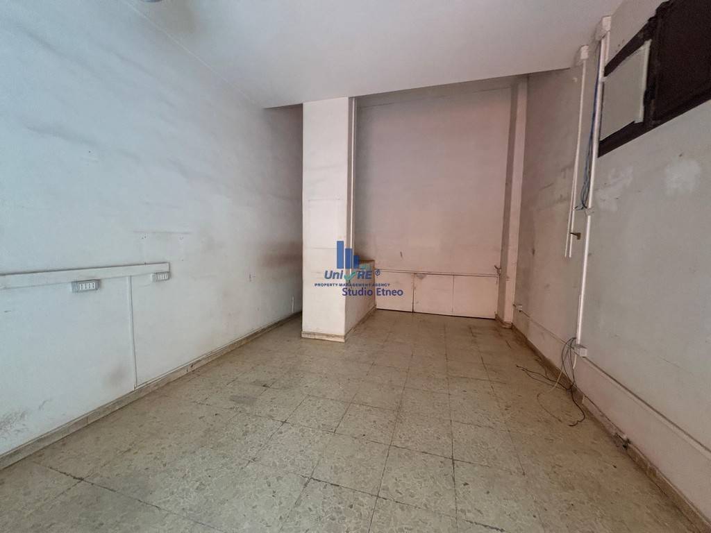 negozio in affitto a Catania in zona Picanello