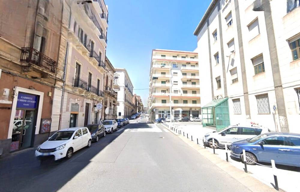 negozio in affitto a Catania