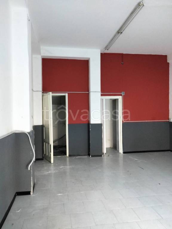 negozio in affitto a Catania