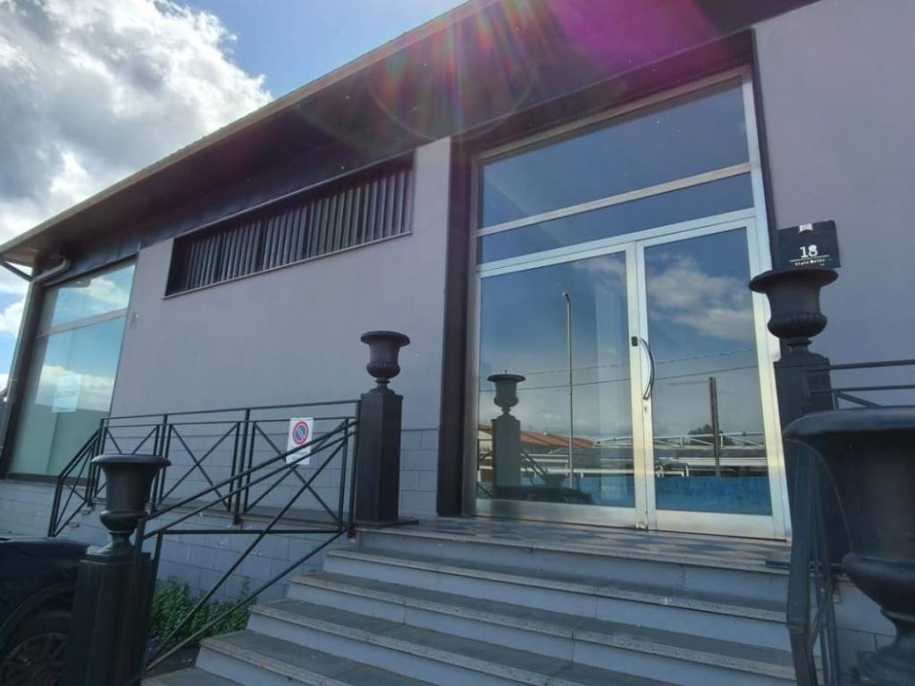 negozio in affitto a Catania in zona Villaggio Dusmet
