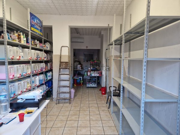 locale commerciale in affitto a Catania