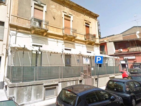 negozio in affitto a Catania in zona Picanello