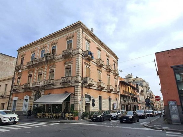 negozio in affitto a Catania in zona Centro Storico