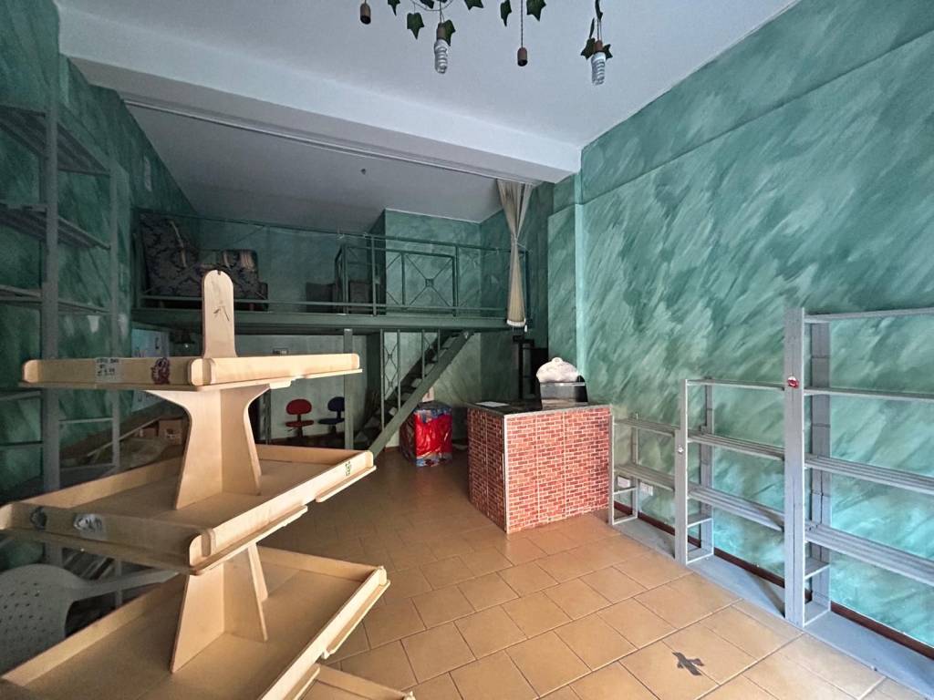 negozio in affitto a Catania in zona Cibali