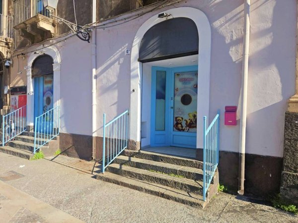 negozio in affitto a Catania in zona Centro Storico