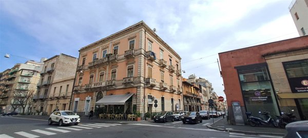 negozio in affitto a Catania in zona Centro Storico