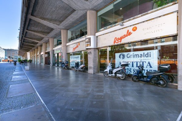locale commerciale in affitto a Catania