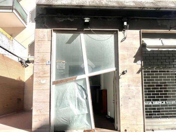 negozio in affitto a Catania