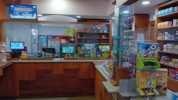 negozio in affitto a Catania