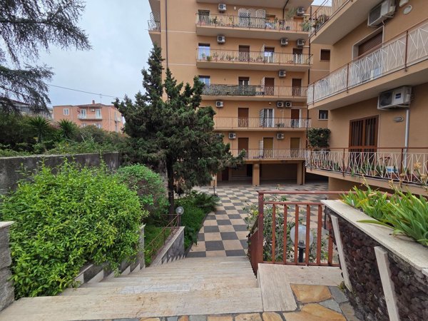 appartamento in affitto a Catania in zona Ognina