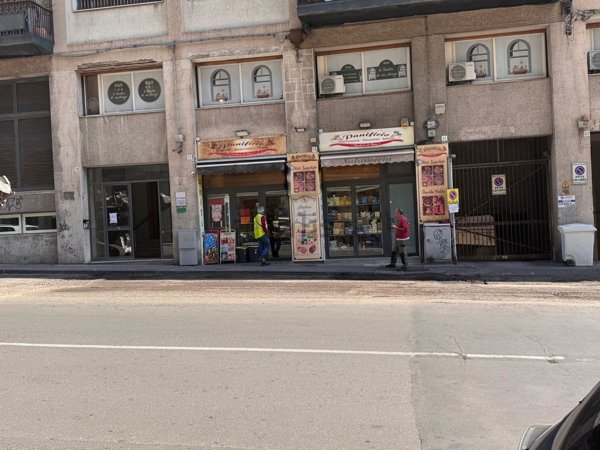 negozio in affitto a Catania