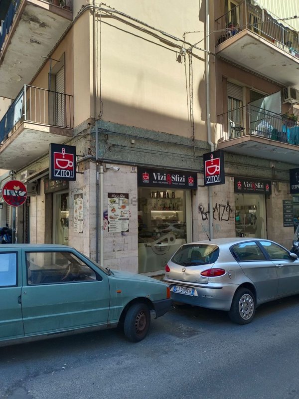 negozio in affitto a Catania