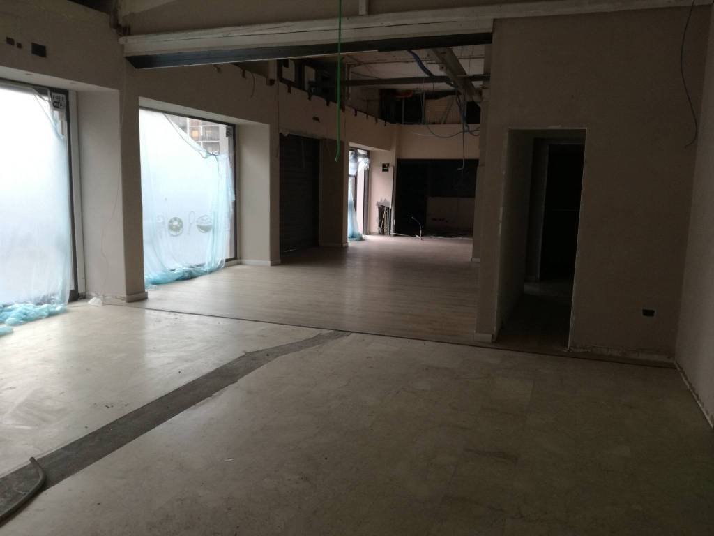 negozio in affitto a Catania