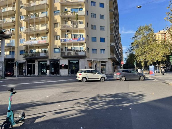 negozio in affitto a Catania