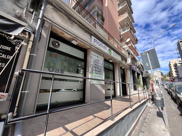 locale commerciale in affitto a Catania
