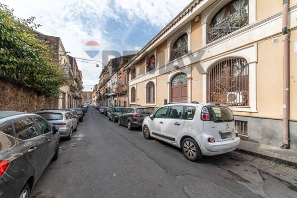 appartamento in affitto a Catania in zona Centro Storico