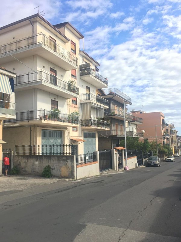 appartamento in affitto a Catania in zona Zia Lisa