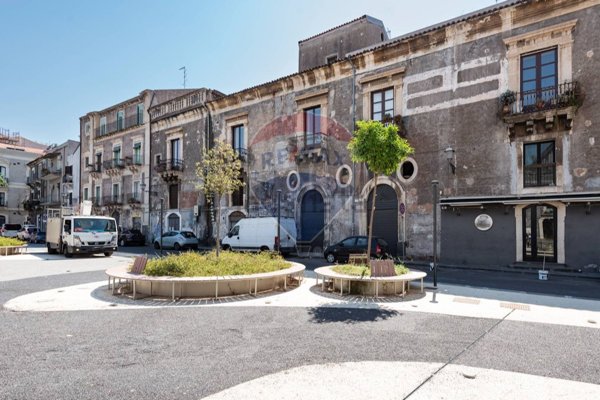 quadrivano in affitto a Catania in zona Centro Storico