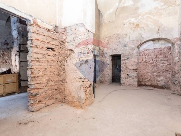 negozio in affitto a Catania in zona Centro Storico