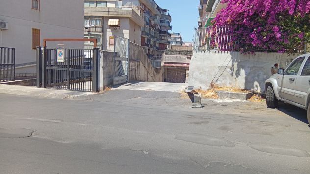 locale commerciale in affitto a Catania