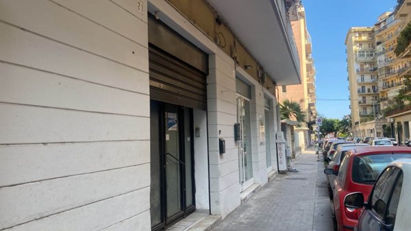 negozio in affitto a Catania