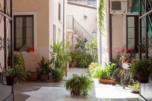 appartamento in affitto a Catania in zona Centro Storico