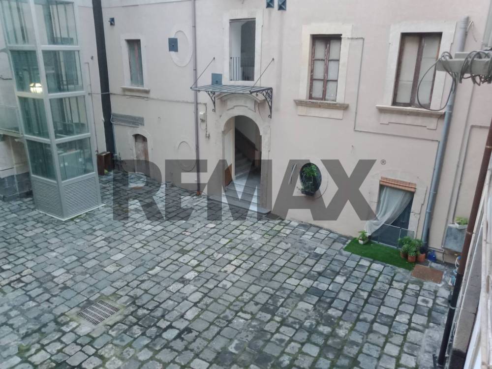 appartamento in affitto a Catania in zona Centro Storico