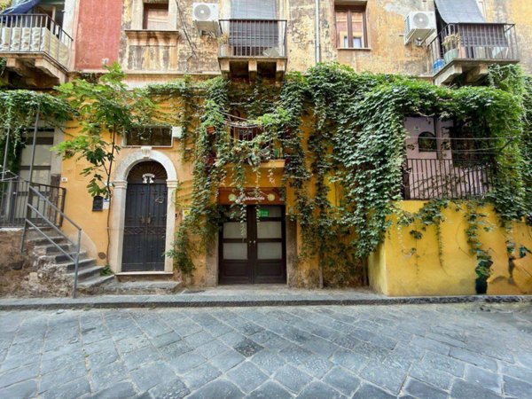 appartamento in affitto a Catania in zona Centro Storico