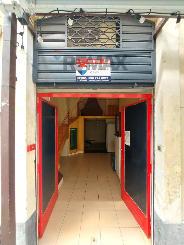 locale commerciale in affitto a Catania in zona Centro Storico