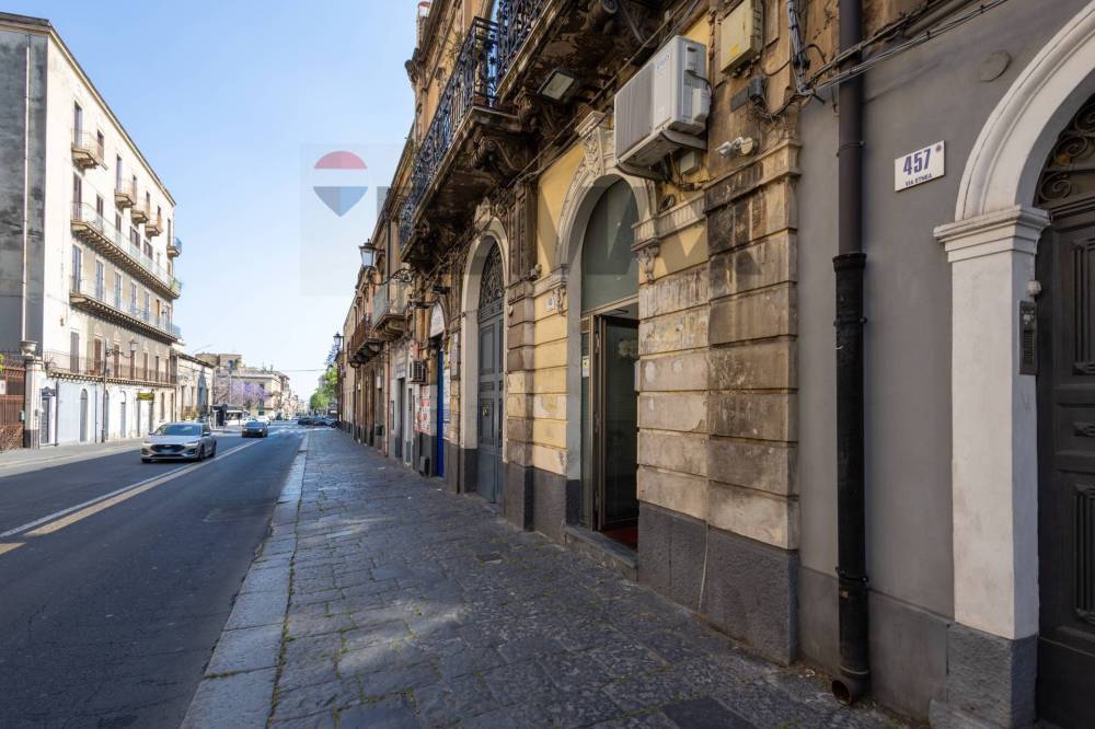 locale commerciale in affitto a Catania in zona Centro Storico