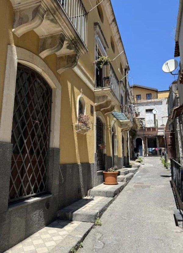 appartamento in affitto a Catania in zona Centro Storico