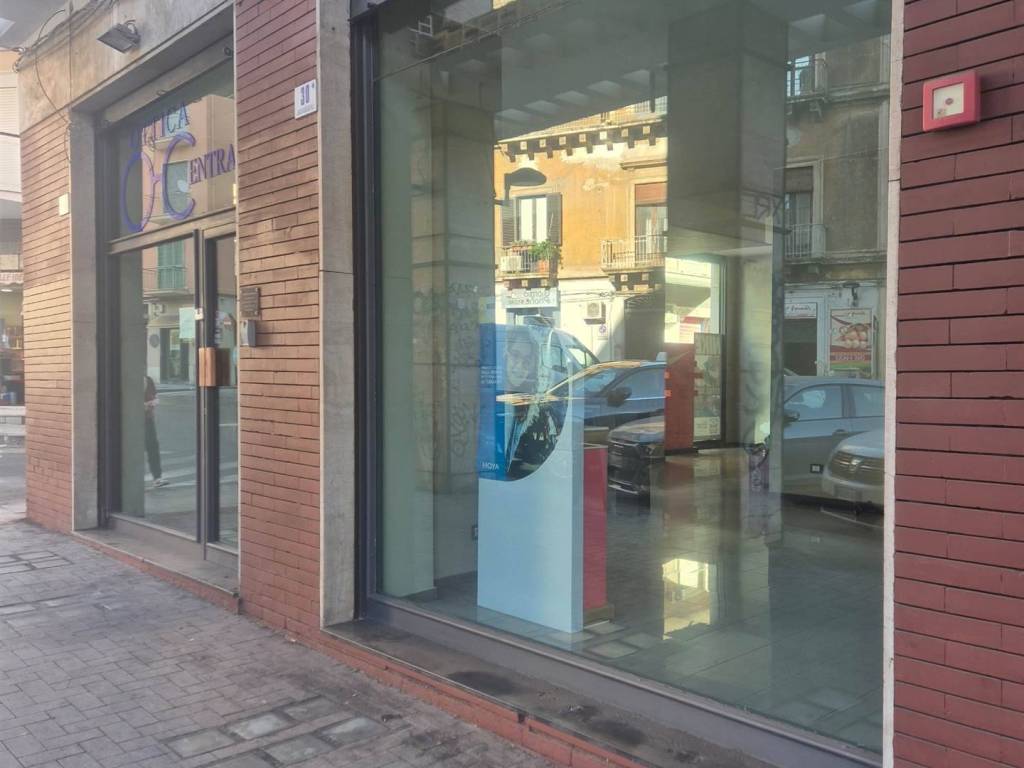negozio in affitto a Catania in zona Borgo Sant'Agata