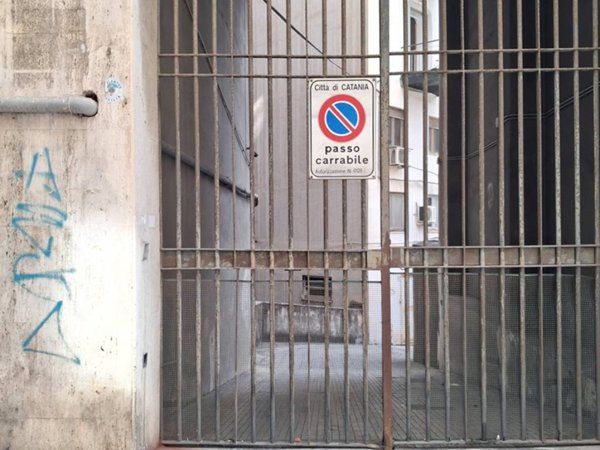 box auto in affitto a Catania