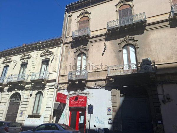 locale commerciale in affitto a Catania