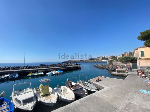 appartamento in affitto a Catania in zona Ognina