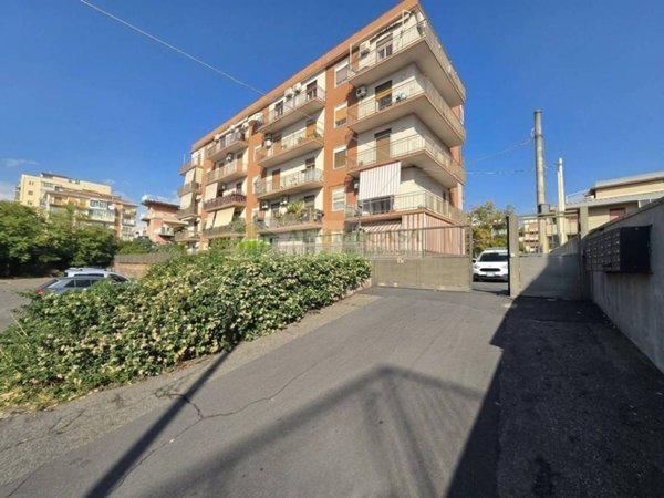 appartamento in affitto a Catania in zona Canalicchio