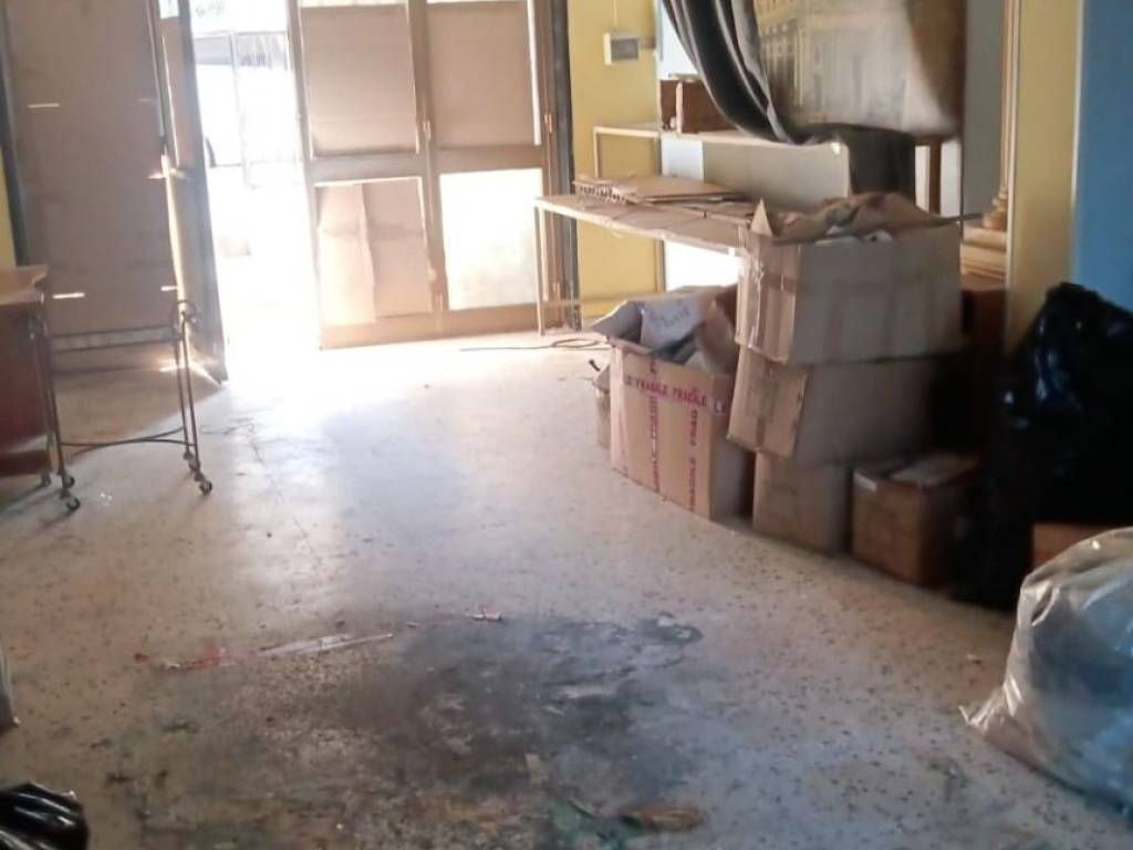 negozio in affitto a Fiumefreddo di Sicilia