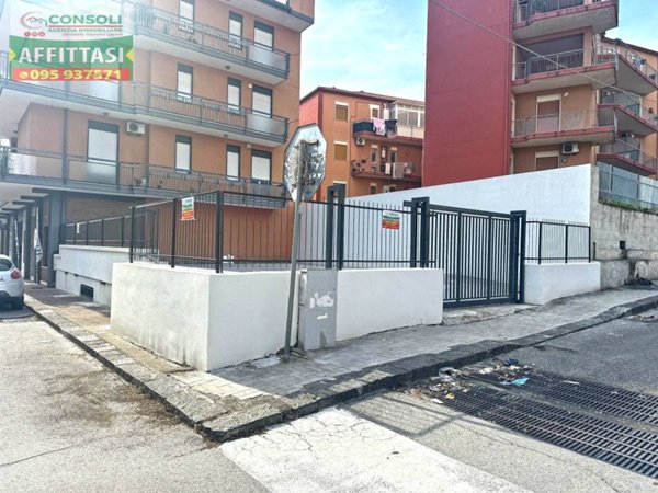 locale commerciale in affitto a Giarre