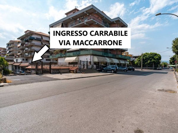 locale commerciale in affitto a Giarre