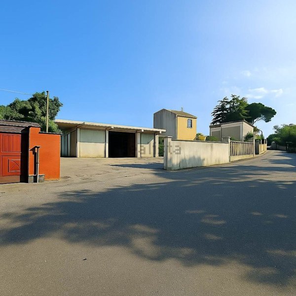 capannone in affitto a Giarre