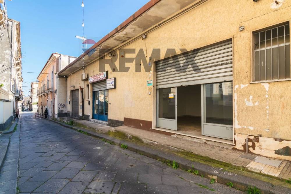 locale commerciale in affitto a Giarre