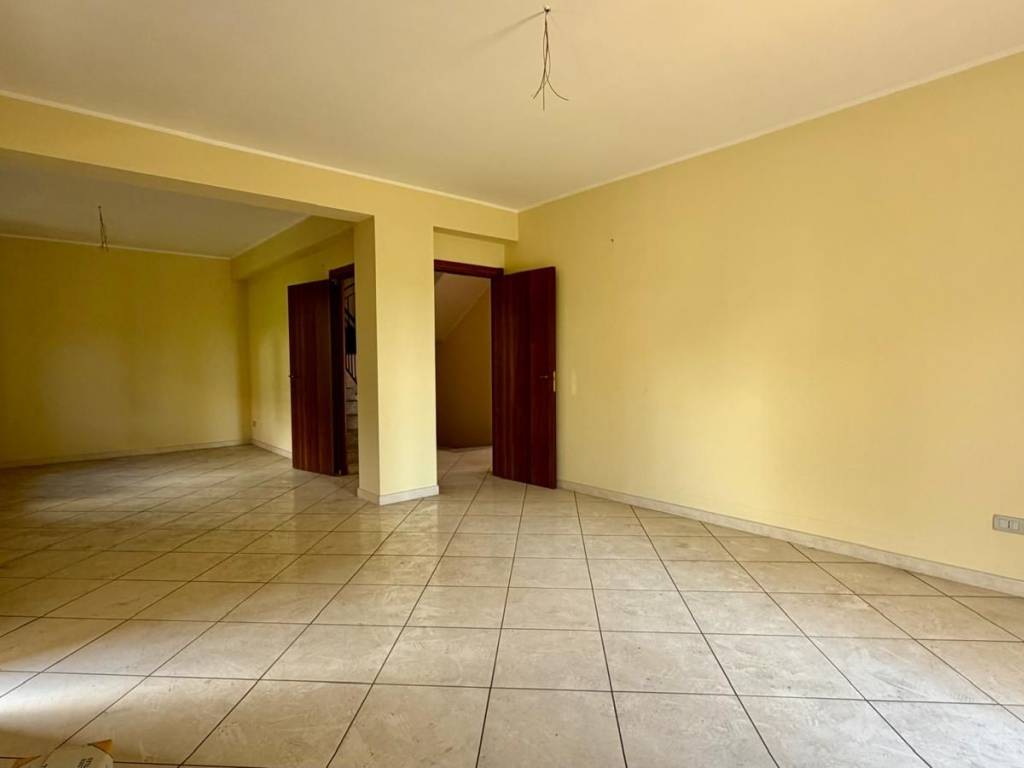 casa indipendente in affitto a Giarre