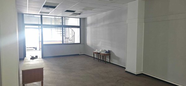 locale di sgombero in affitto a Gravina di Catania