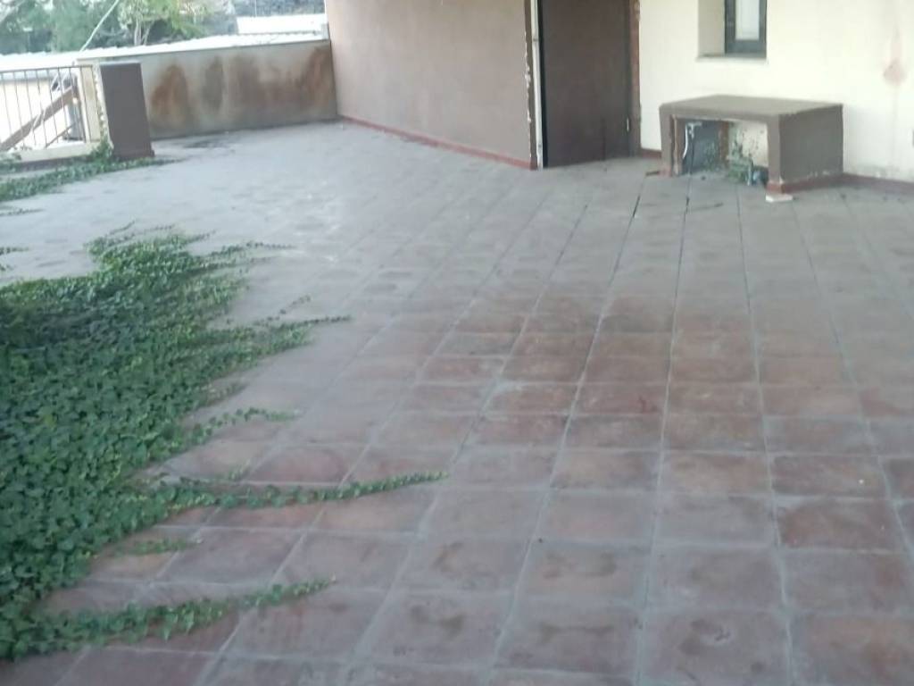 negozio in affitto a Mascali in zona Santa Venera